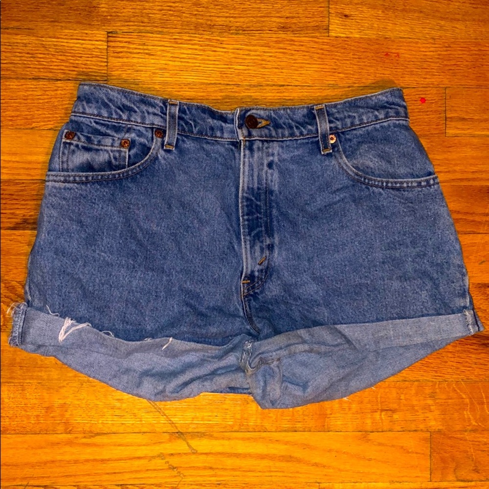Jean cutoffs short